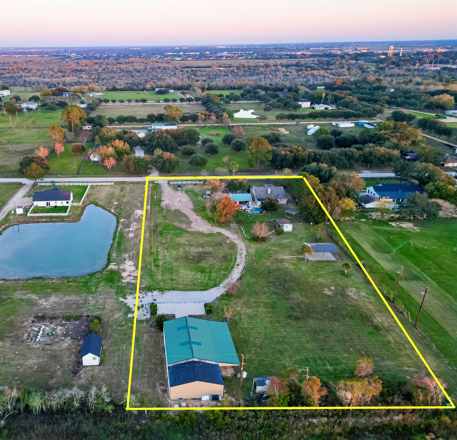 6710 S Mallard Drive