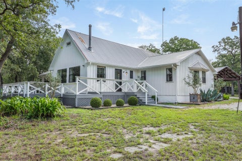 Homes For Rent - 6811 Mockingbird Road<br/> Flatonia, TX 78941