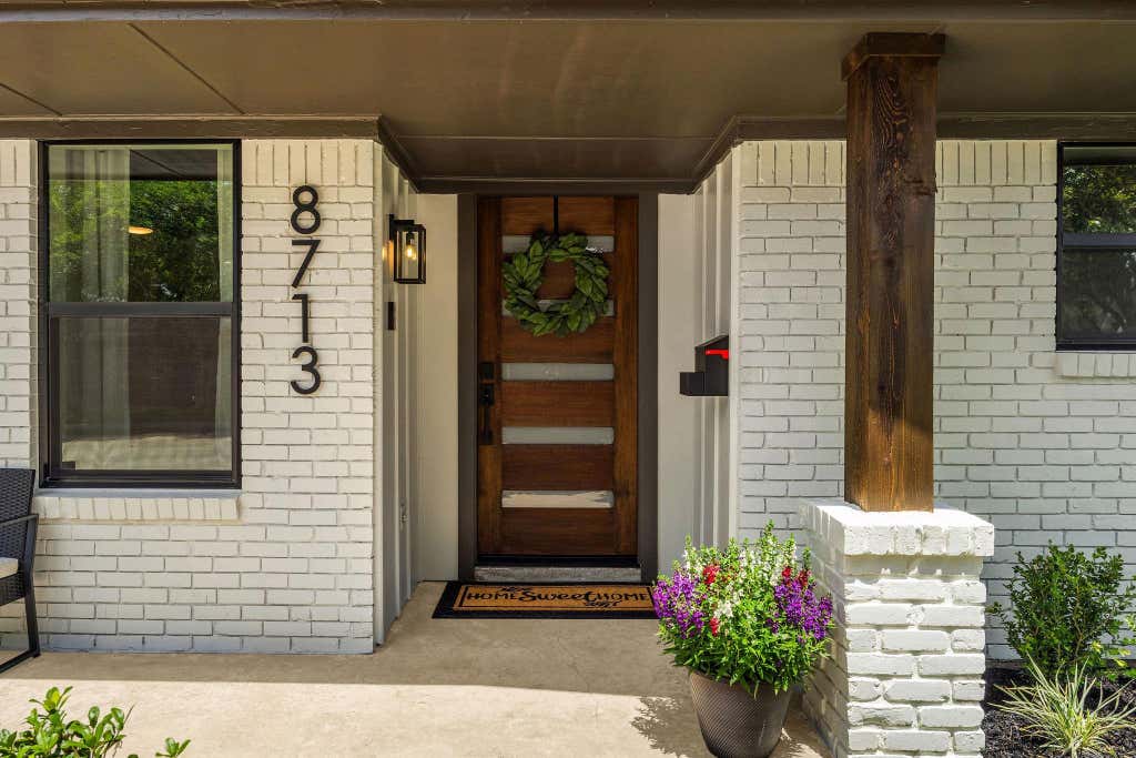 Photo of 8713 Timberside Drive, Houston, TX 77025 (MLS # 53471586)