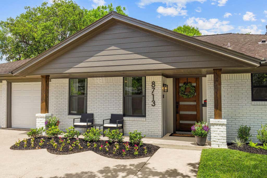 Photo of 8713 Timberside Drive, Houston, TX 77025 (MLS # 53471586)
