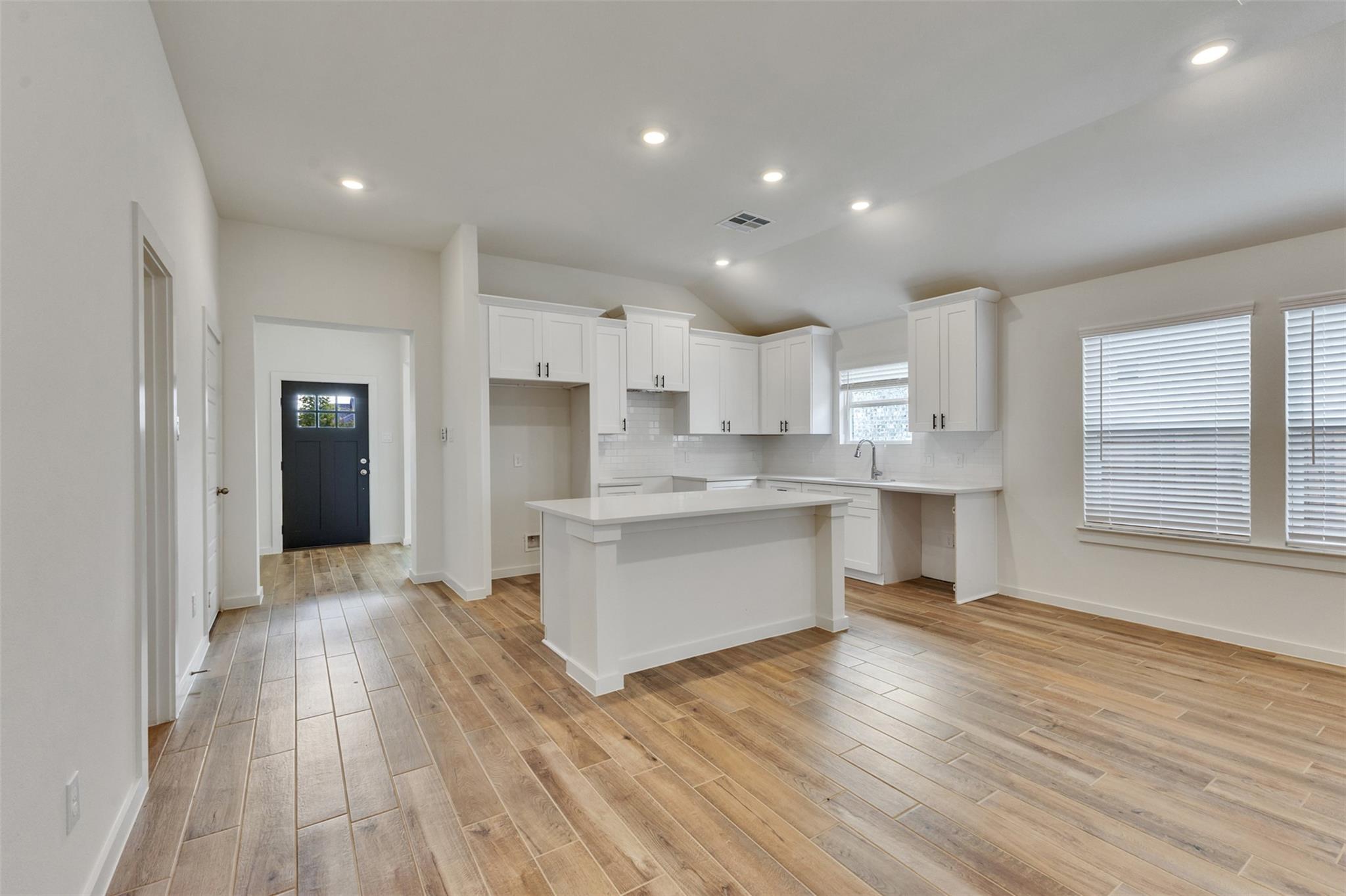 3206 Emerald Hills Drive