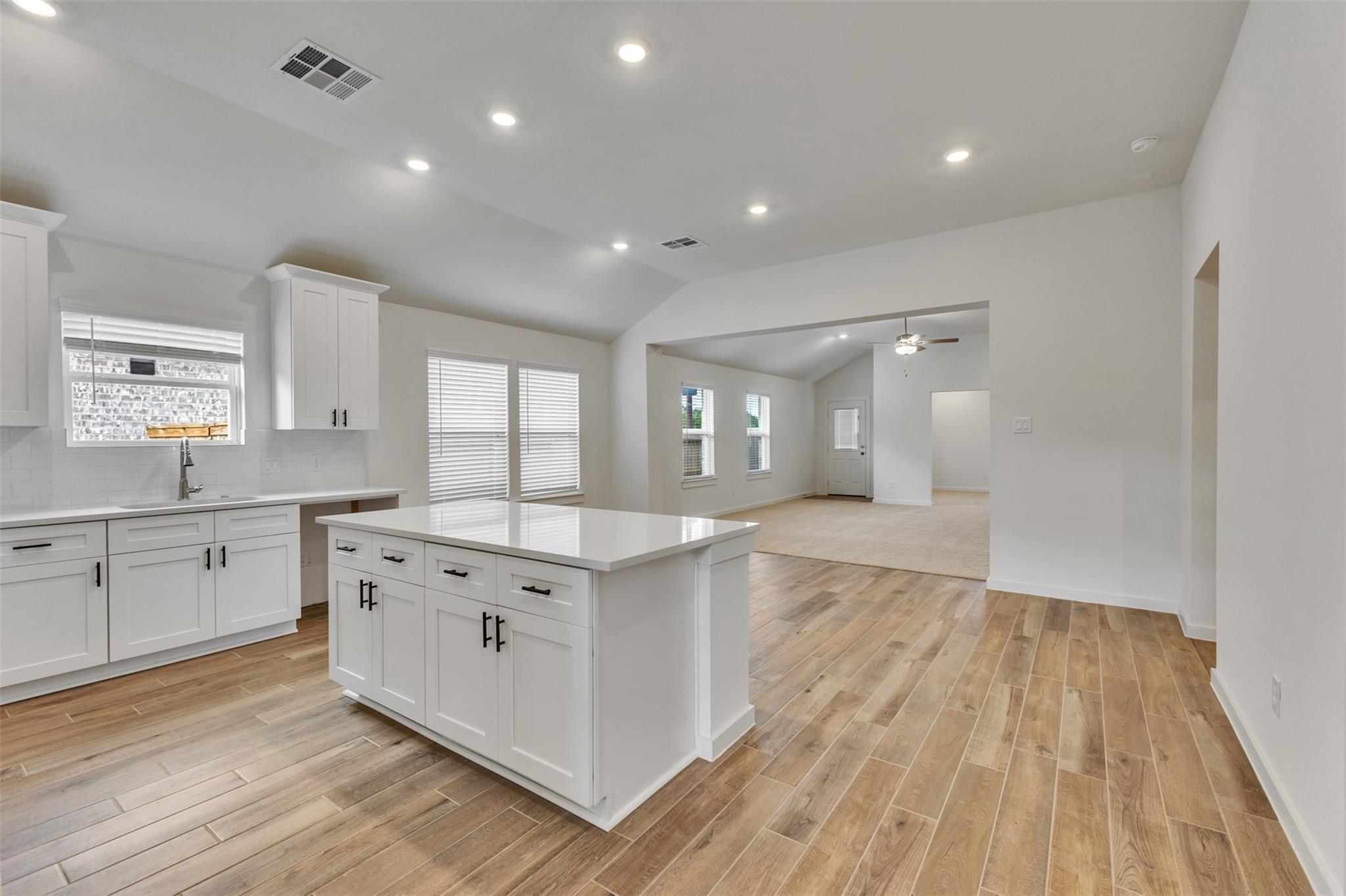 3206 Emerald Hills Drive