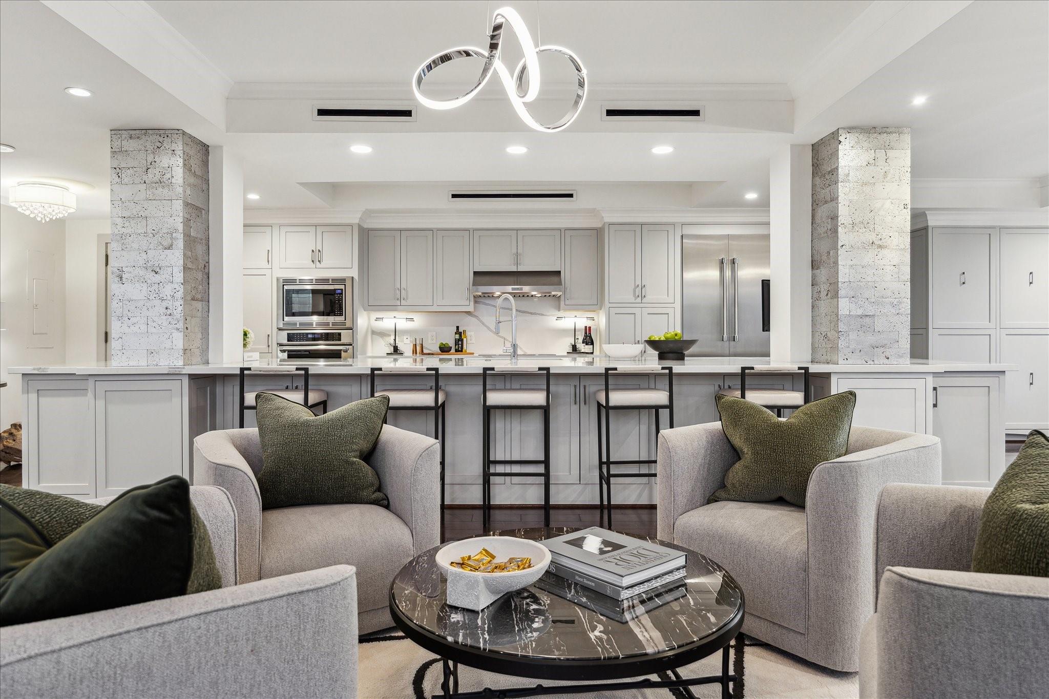 15 Greenway Plaza PH-29C