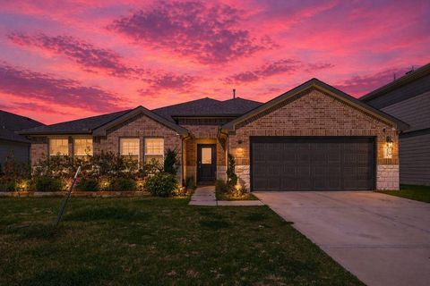 Photo of 4326 Blossom Valley Lane, Richmond, TX 77469 (MLS # 87994316)