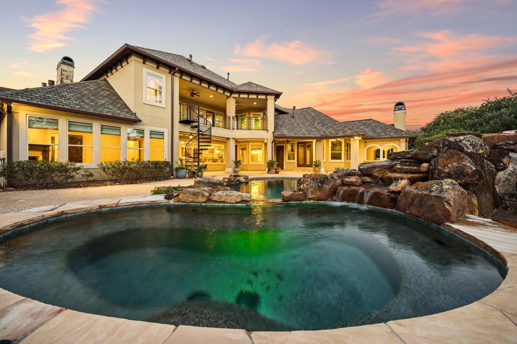 2811 Hinkles Ferry