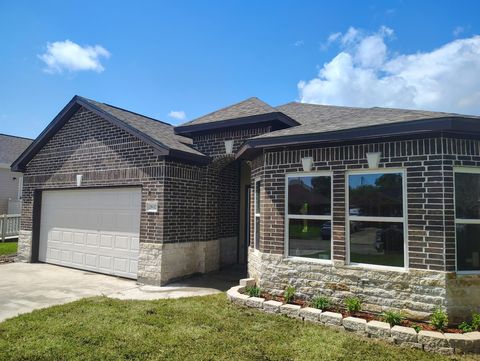 Photo of 2832 Ashley Street, La Marque, TX 77568 (MLS # 27409206) Photo of 2832 Ashley Street, La Marque, TX 77568 (MLS # 27409206)