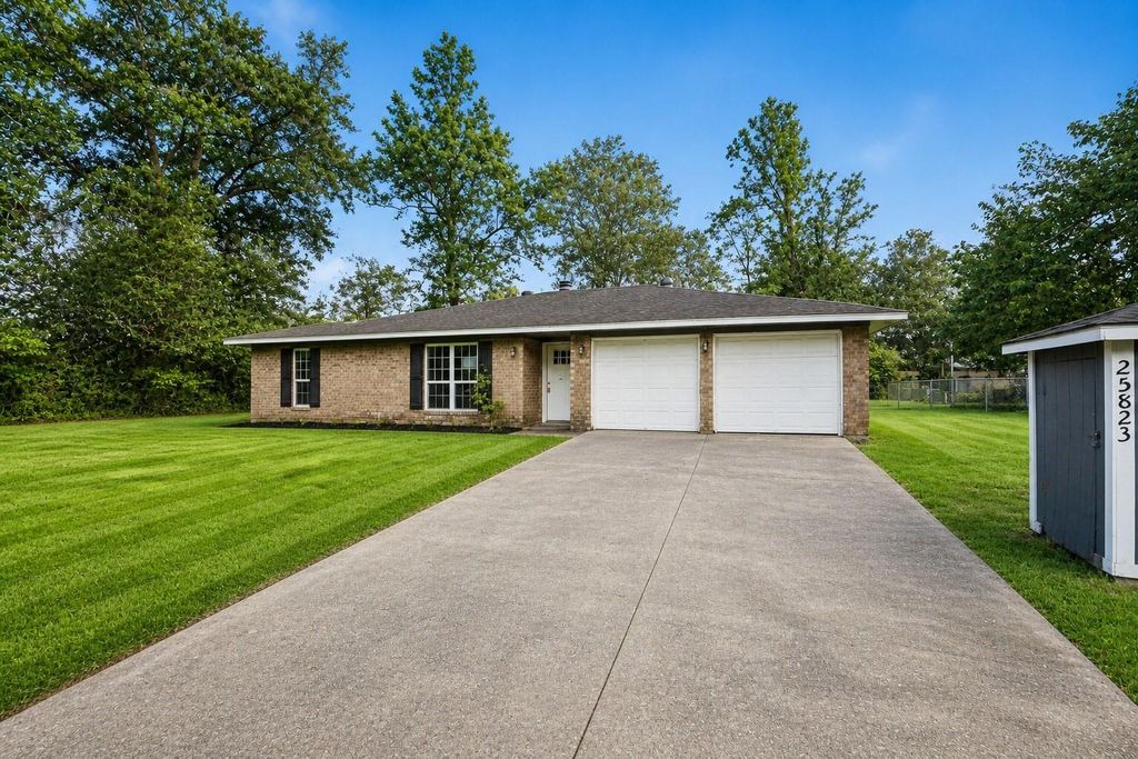 Photo of 25823 Water Ridge Drive, Huffman, TX 77336 (MLS # 88485206)