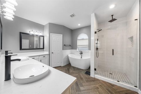 Photo of 718 S Diamondhead Boulevard, Crosby, TX 77532 (MLS # 44559580)