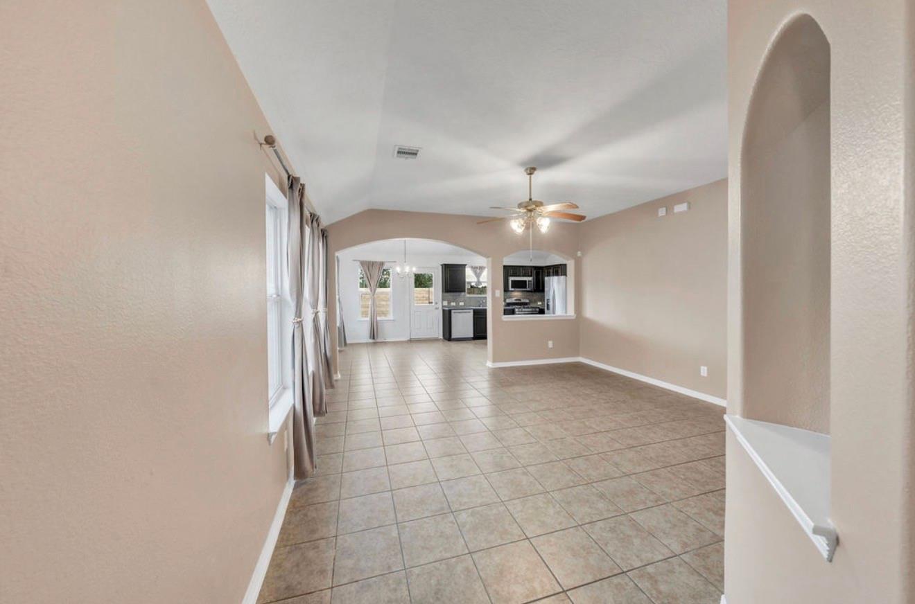 9807 Onyx Trail Drive