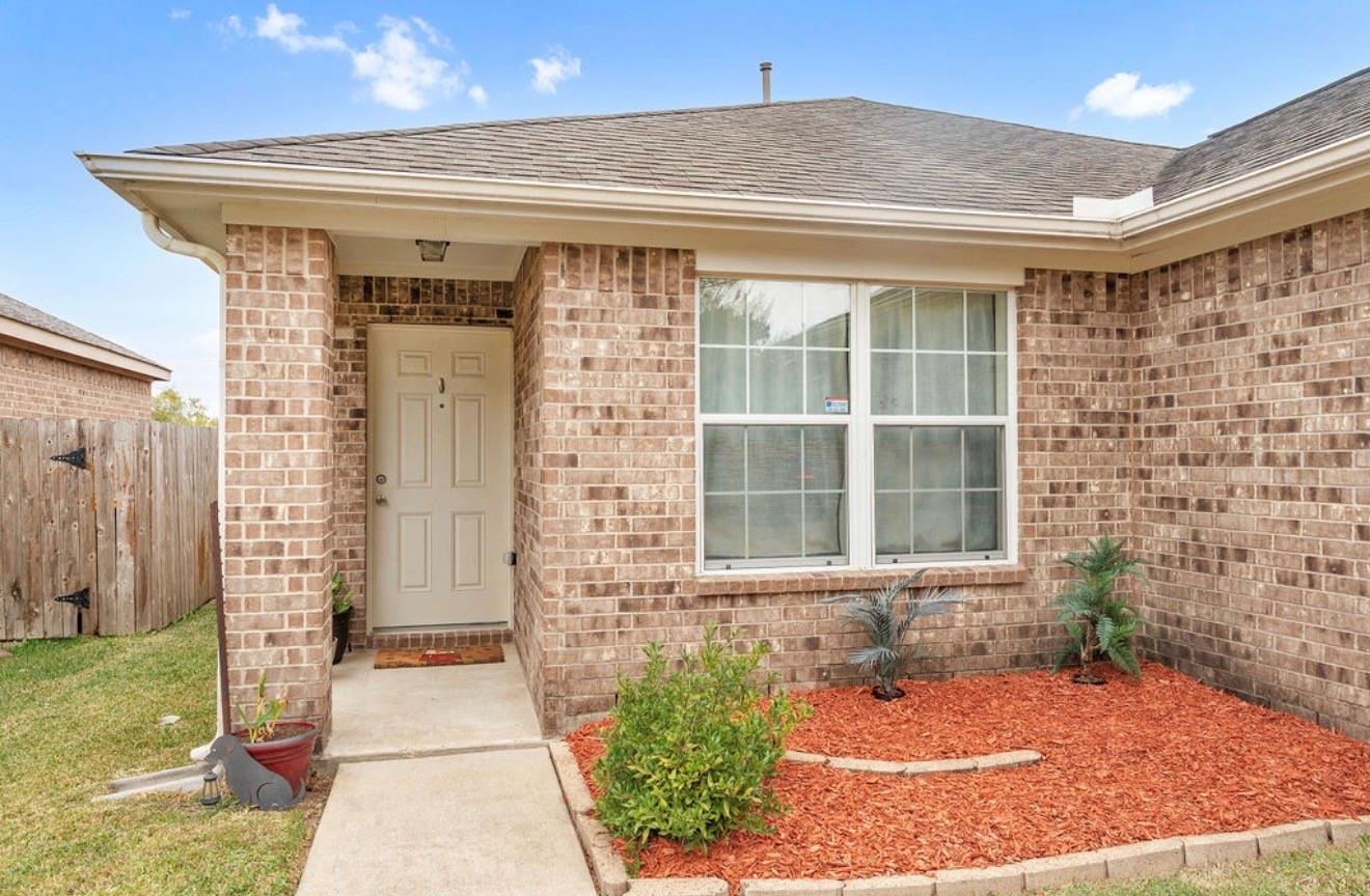 9807 Onyx Trail Drive