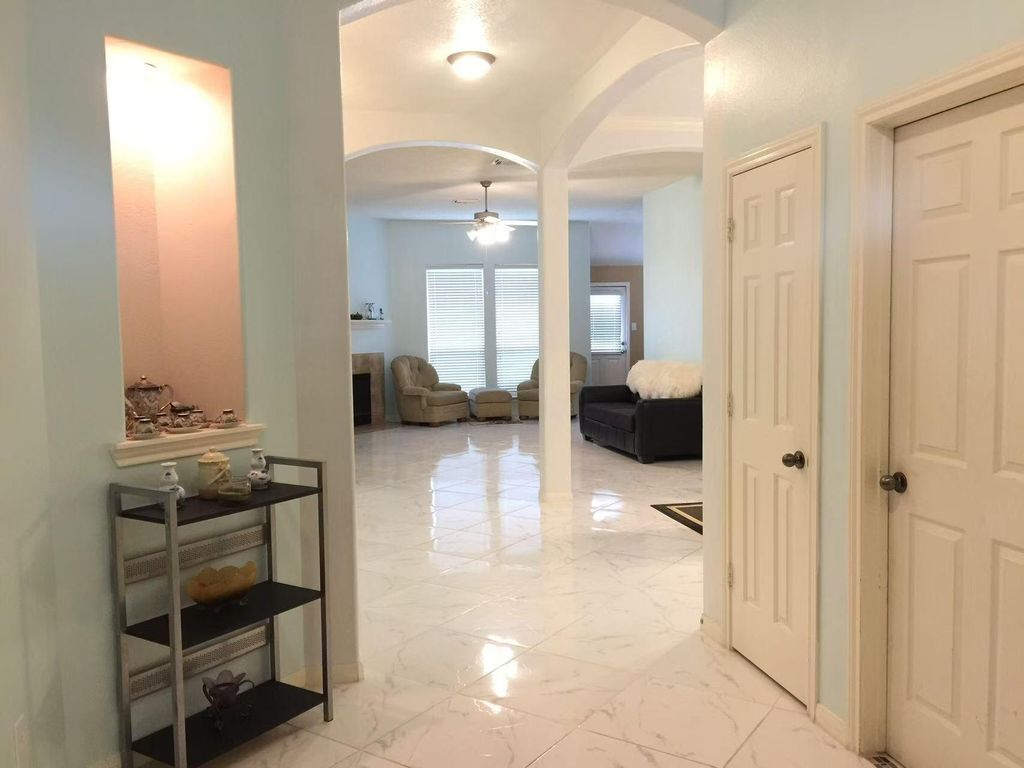 Photo of 19210 Nehoc Ln Ln, Humble, TX 77346 (MLS # 24837148)