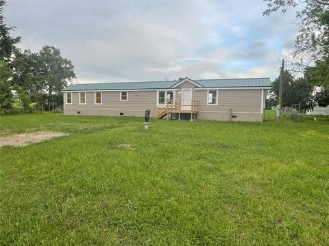 Photo of 745 N Commerce, Marquez, TX 77865 (MLS # 47982667)