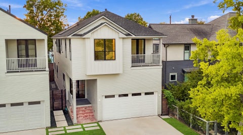Photo of 1317 Waverly Street, Houston, TX 77008 (MLS # 10888947)