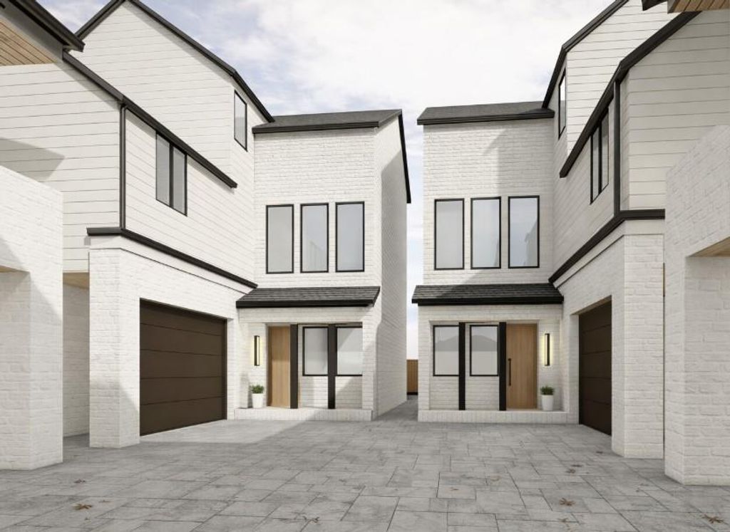 Photo of 5409 Chevy Chase Dr #A, Houston, TX 77056 (MLS # 6180399)