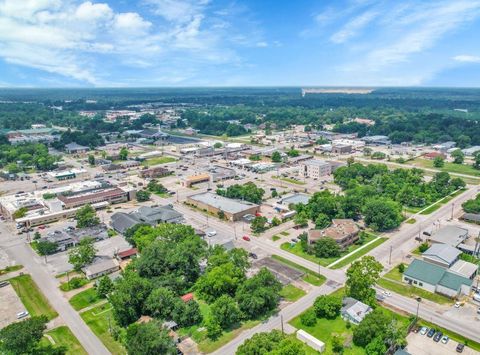 Photo of 664 County Road 2146, Cleveland, TX 77327 (MLS # 5038034) Photo of 664 County Road 2146, Cleveland, TX 77327 (MLS # 5038034)