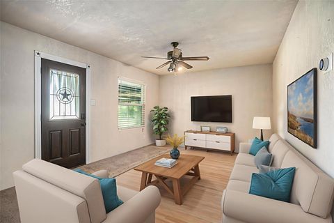 Photo of 4028 Avenue N 1/2, Santa Fe, TX 77510 (MLS # 79269253)