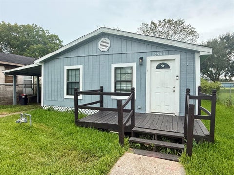 Photo of 6905 Speaker Street, Hitchcock, TX 77563 (MLS # 93238326)