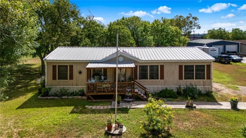 Photo of 410 Nelson Avenue, Victoria, TX 77901 (MLS # 77395611)