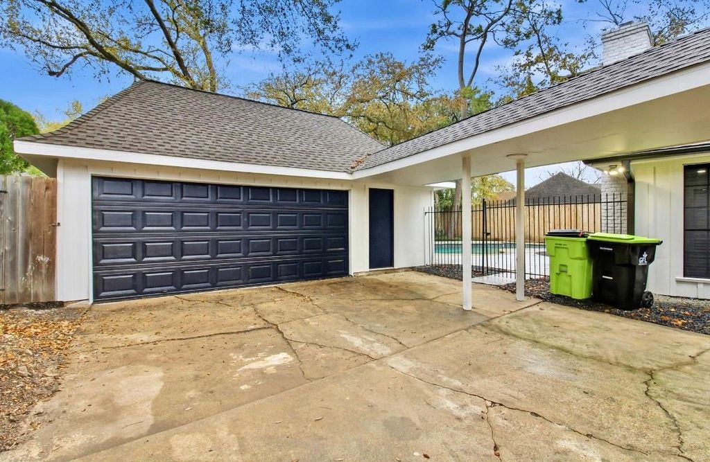 Photo of 2823 W Pebble Beach Drive, Missouri City, TX 77459 (MLS # 16881109)