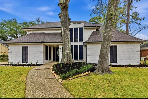 Photo of 2823 W Pebble Beach Drive, Missouri City, TX 77459 (MLS # 16881109)