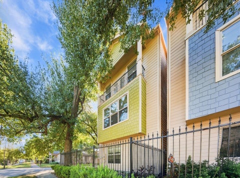 Photo of 1101 Nadine Street #B, Houston, TX 77009 (MLS # 80056449)