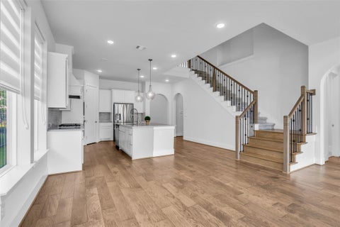 Photo of 16 Clearview Terrace Place, The Woodlands, TX 77375 (MLS # 17159586)