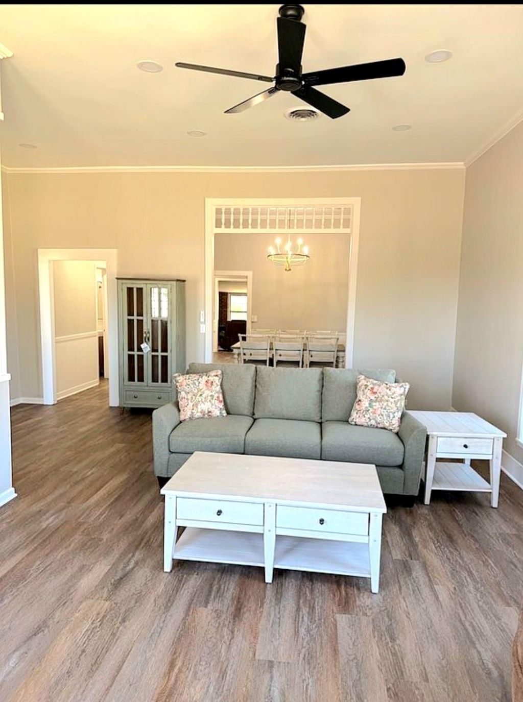 Photo of 206 Mulberry St, Hallettsville, TX 77964 (MLS # 72721264)