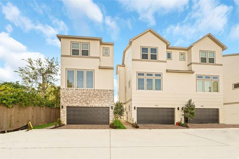 Photo of 4510 Trevor Park Lane, Houston, TX 77018 (MLS # 21595159)