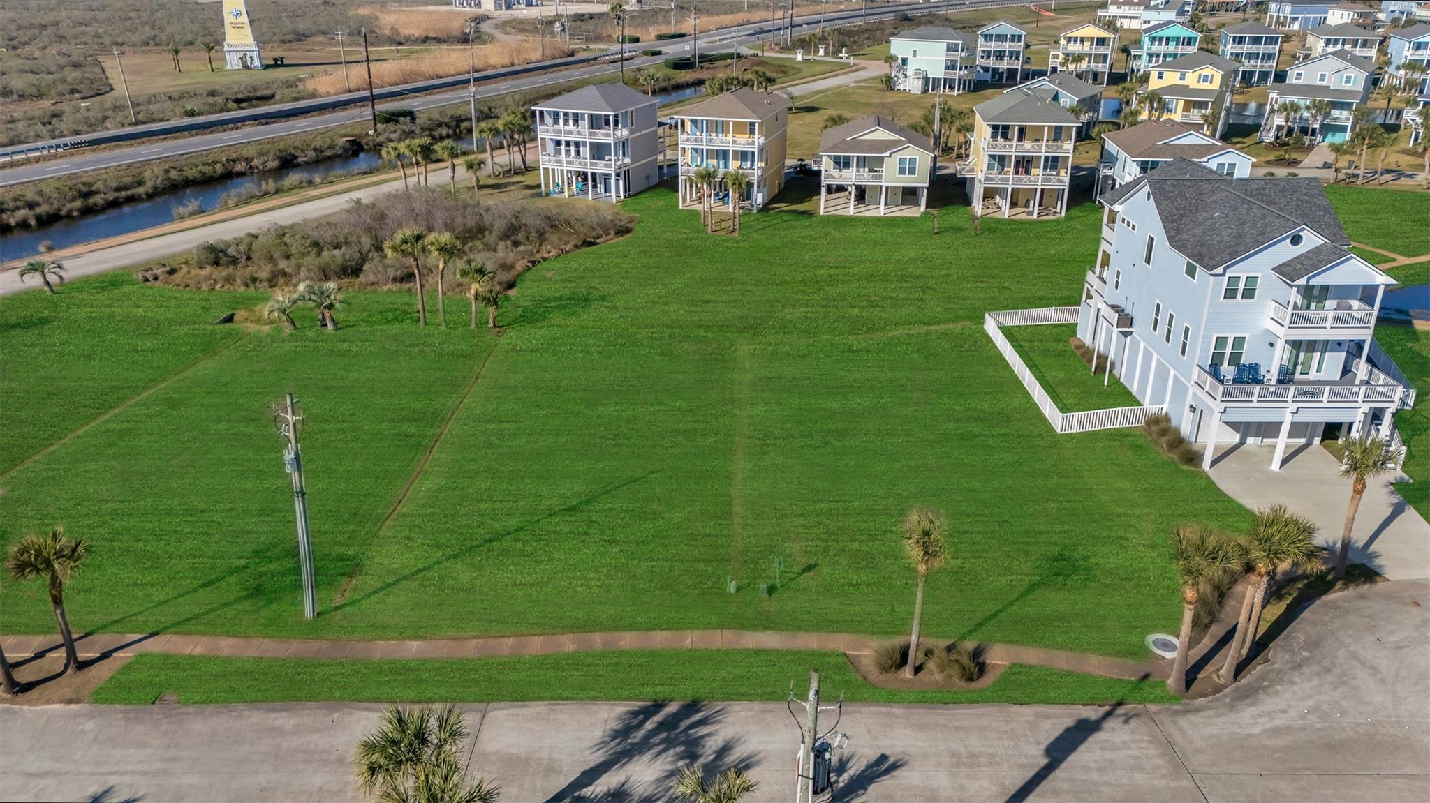 4111 Royal Tern Lane