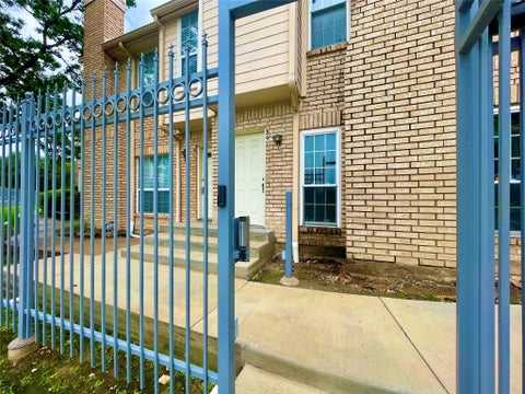 Tiny photo for 7575 Cambridge Street #502, Houston, TX 77054 (MLS # 48356647)