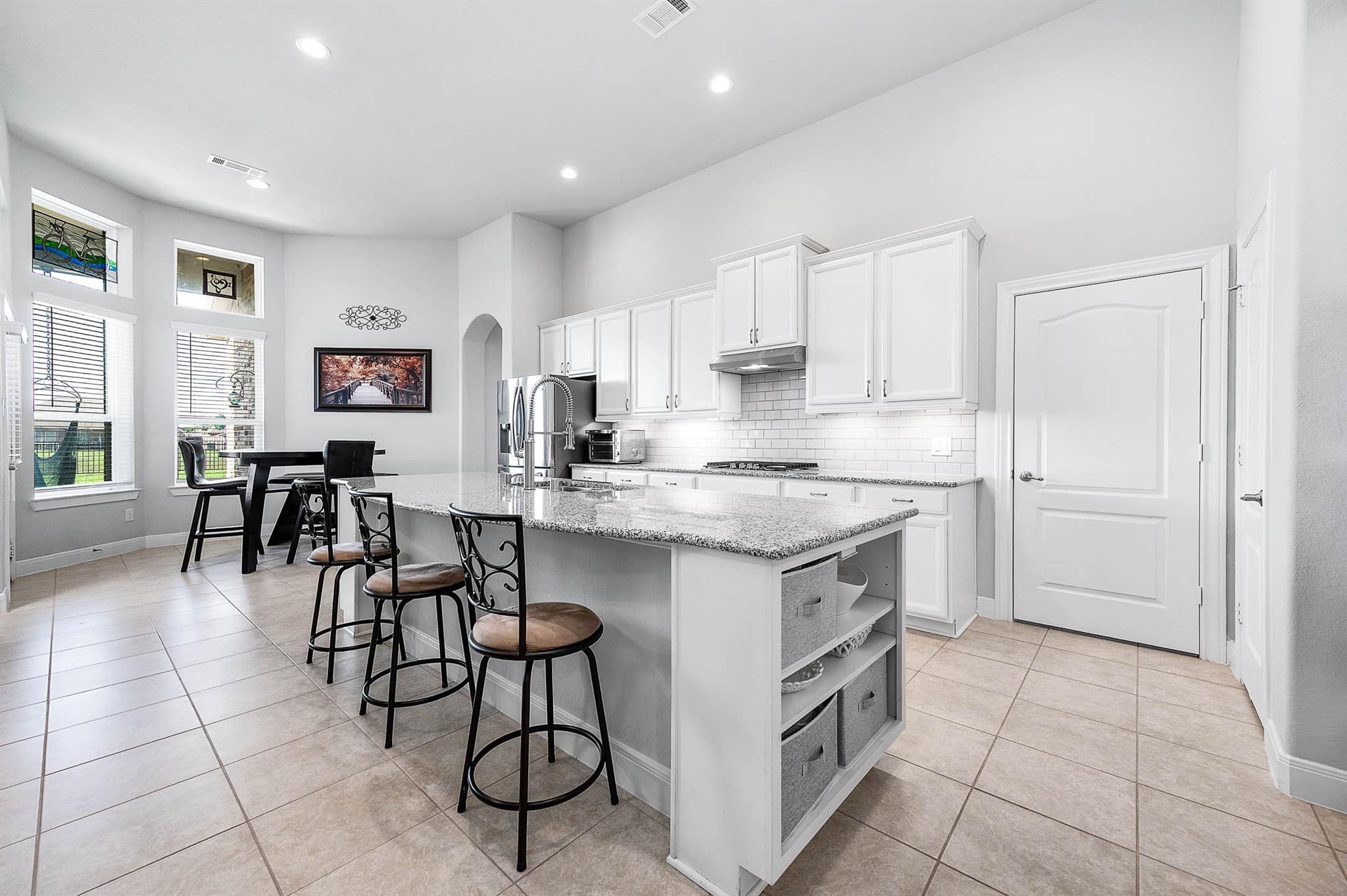 1345 Laurel Loop