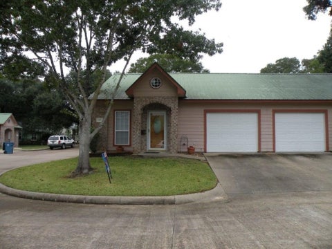 Photo of 820 Tangle Oaks Drive, Bellville, TX 77418 (MLS # 88024593)