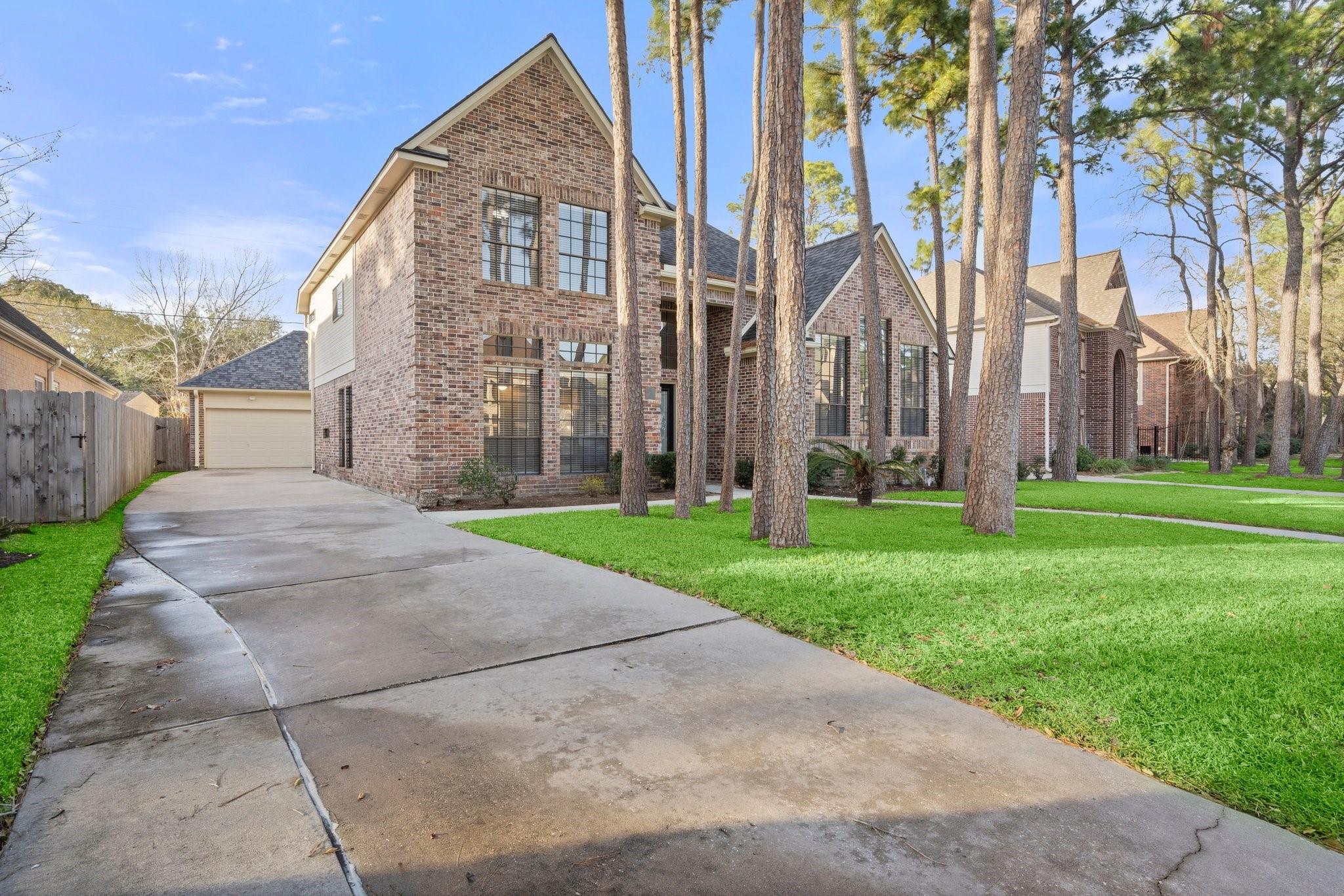8222 Redchurch Drive