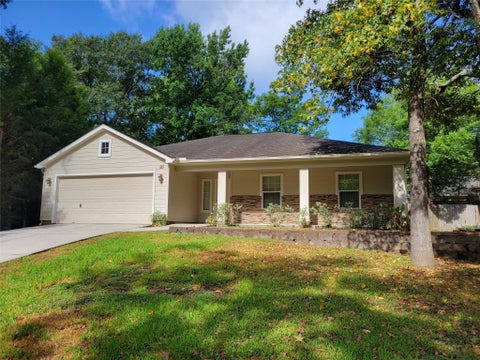 Photo of 93 Paradise Valley, Conroe, TX 77304 (MLS # 88947293)