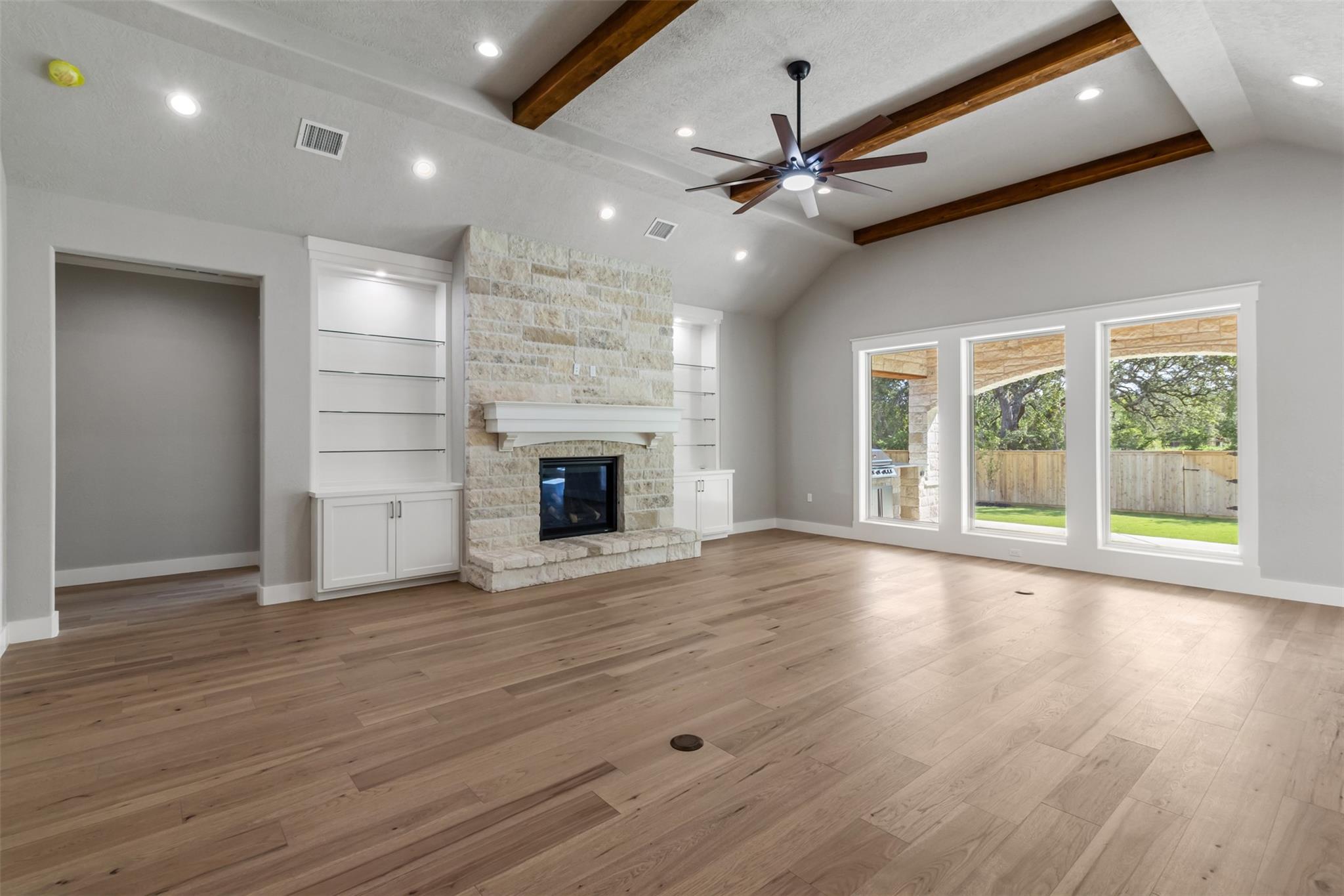 4712 Foxglove Court