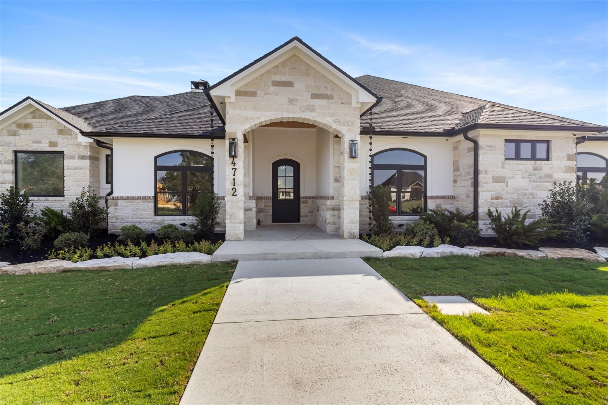 4712 Foxglove Court