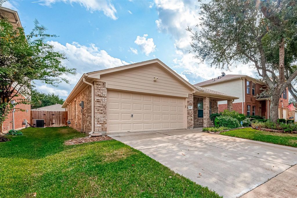 Photo of 4810 Windy Bluff Court, Katy, TX 77449 (MLS # 94154008)