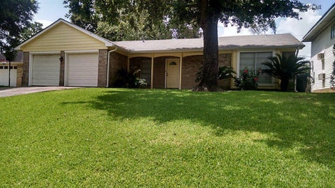 Photo of 10940 Dunvegan Way, Houston, TX 77013 (MLS # 531161)