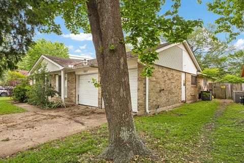 Tiny photo for 11211 Sage Oak Drive, Houston, TX 77089 (MLS # 95803116)