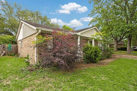 Tiny photo for 11211 Sage Oak Drive, Houston, TX 77089 (MLS # 95803116)