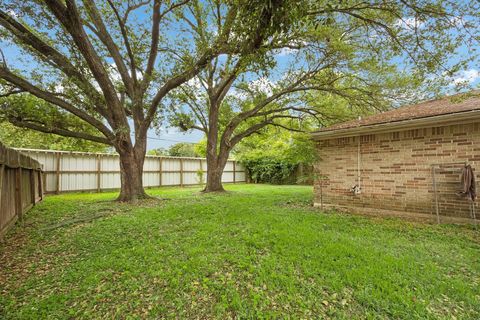 Tiny photo for 11211 Sage Oak Drive, Houston, TX 77089 (MLS # 95803116)