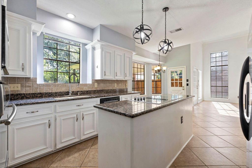 Photo of 2807 Four Pines Drive, Houston, TX 77345 (MLS # 82008091)