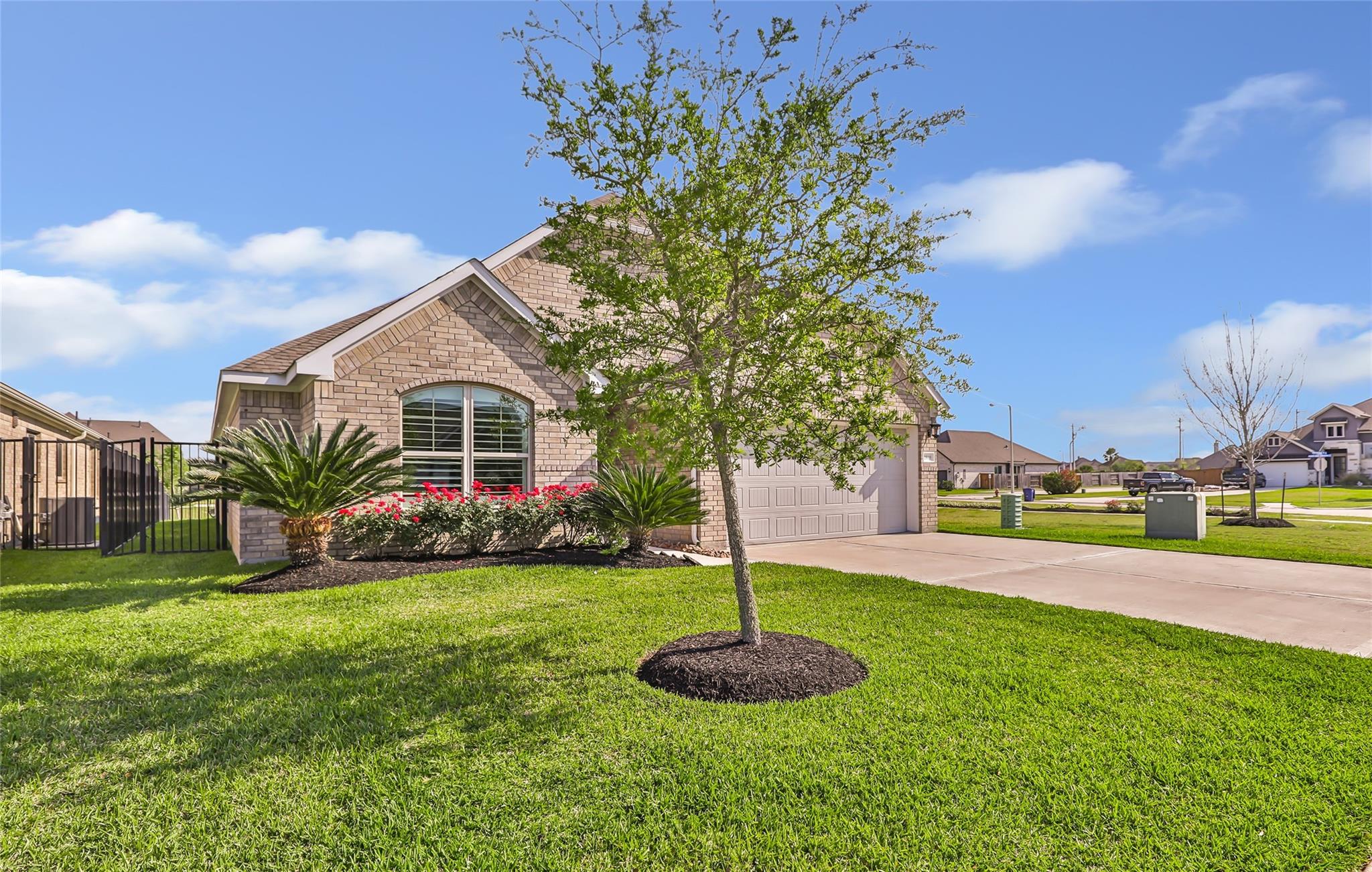 2819 Arbor Edge Crossing