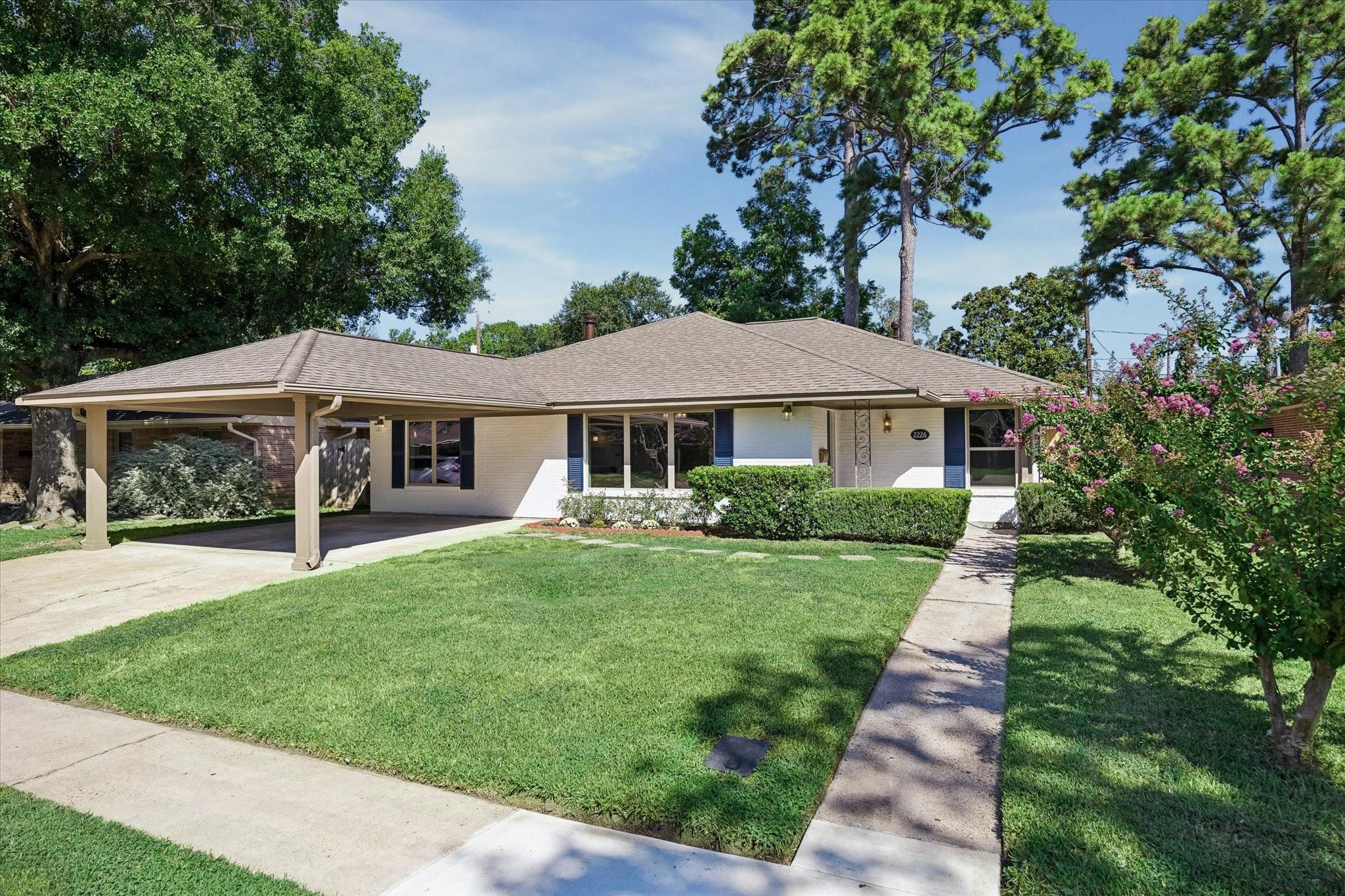 2226 Lamonte Lane