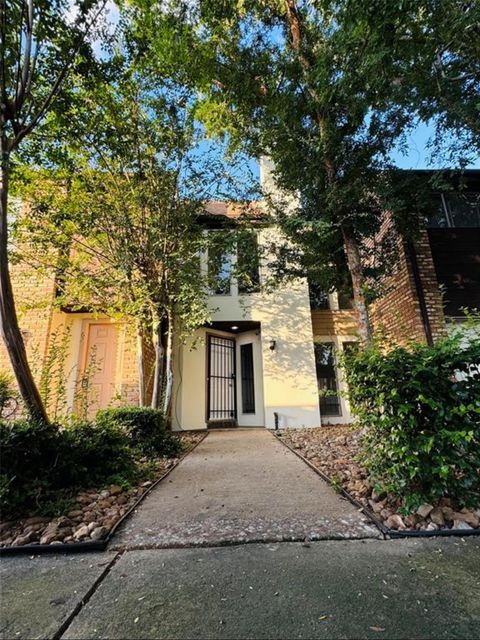 17210 Imperial Valley Drive 61 Houston TX 77060