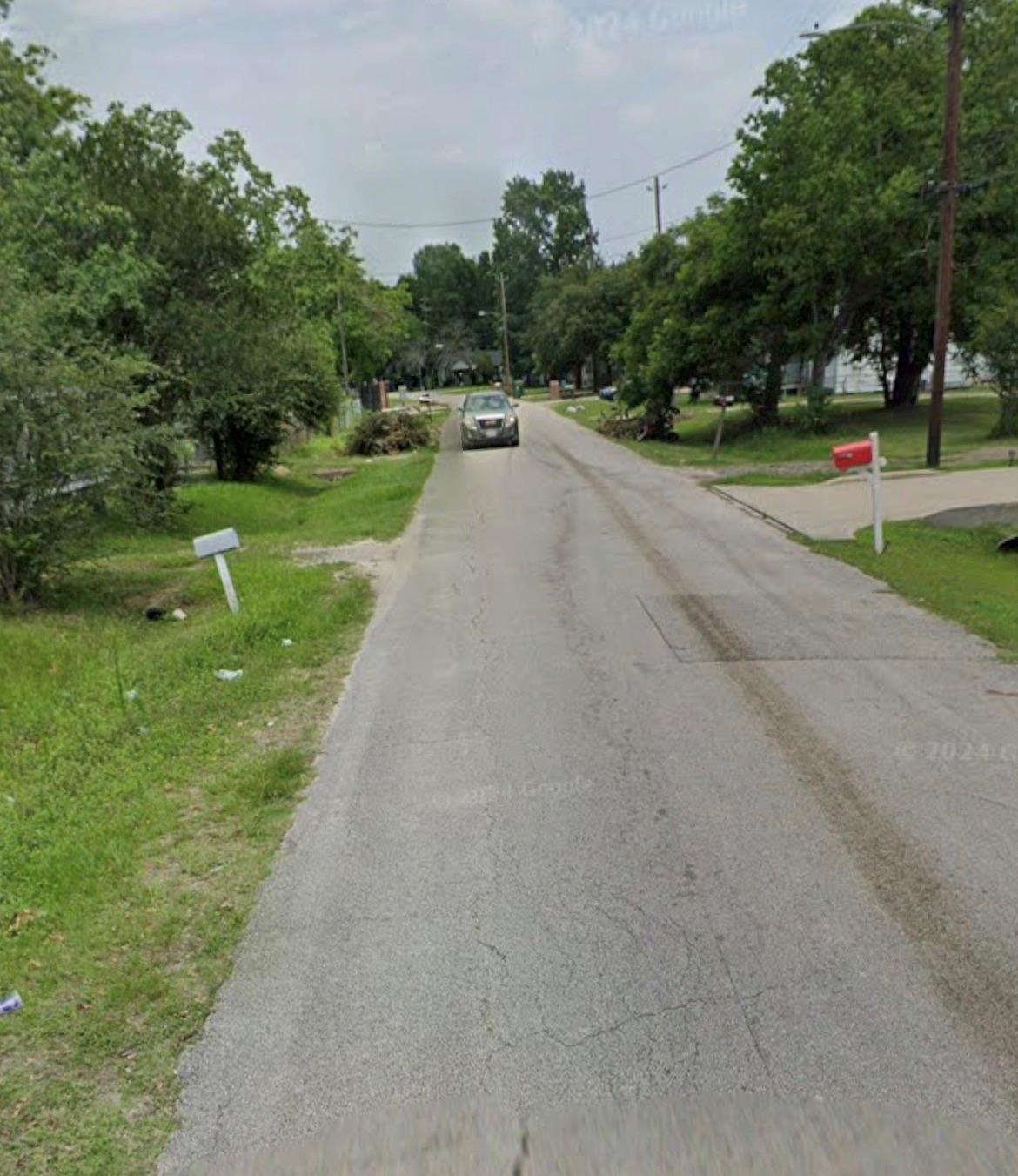 1033 Reverend B J Lewis Dr