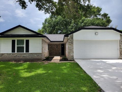 Homes For Sale - 4855 Sulley Drive<br/> Brazoria County, Alvin, TX 77511