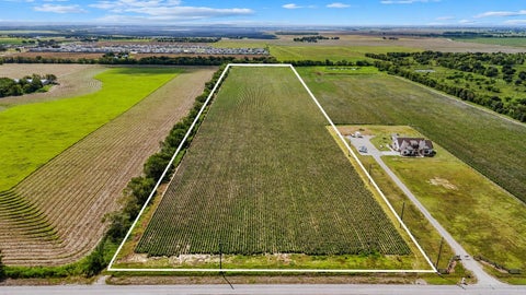 Photo of 8433 Fairchild Road, Richmond, TX 77469 (MLS # 28988470)