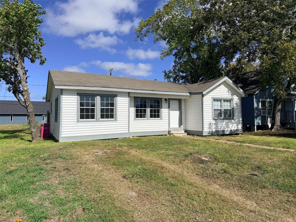 Photo of 1026 W 5th Street, Freeport, TX 77541 (MLS # 18510986)