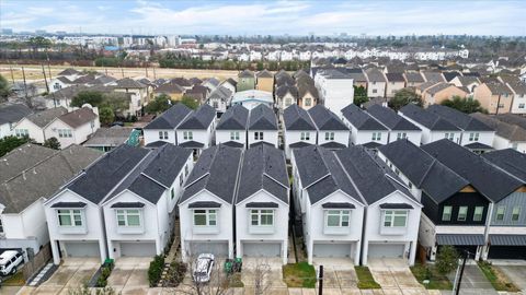 Tiny photo for 5834 Kiam Street, Houston, TX 77007 (MLS # 33865968)